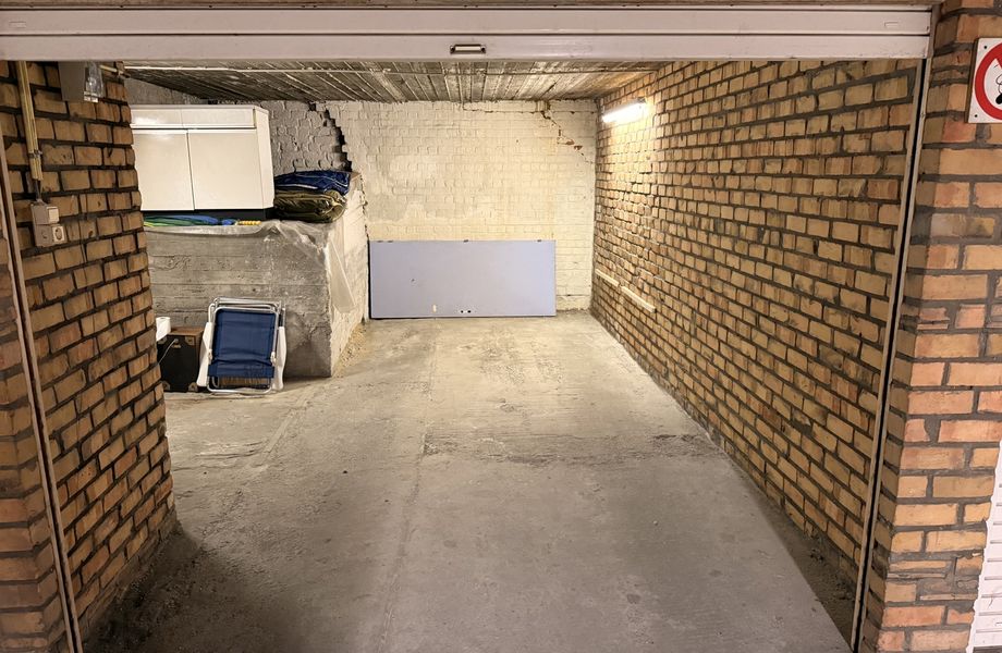 Garage + débarras à vendre a Westende