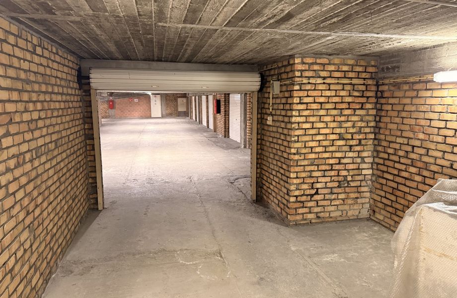 Garage + débarras à vendre a Westende