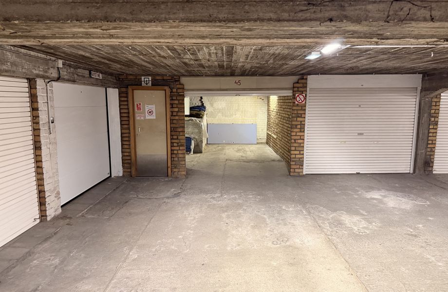 Garage + débarras à vendre a Westende