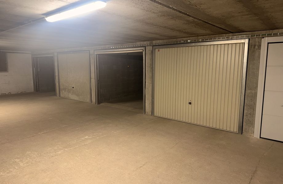 Gesloten garagebox te huur in Middelkerke