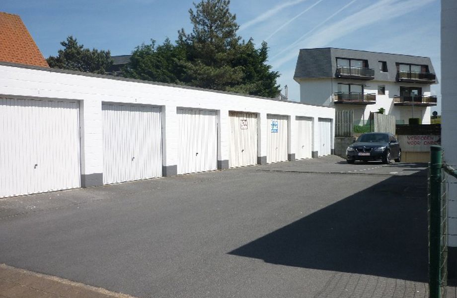 Gesloten garagebox te huur in Middelkerke