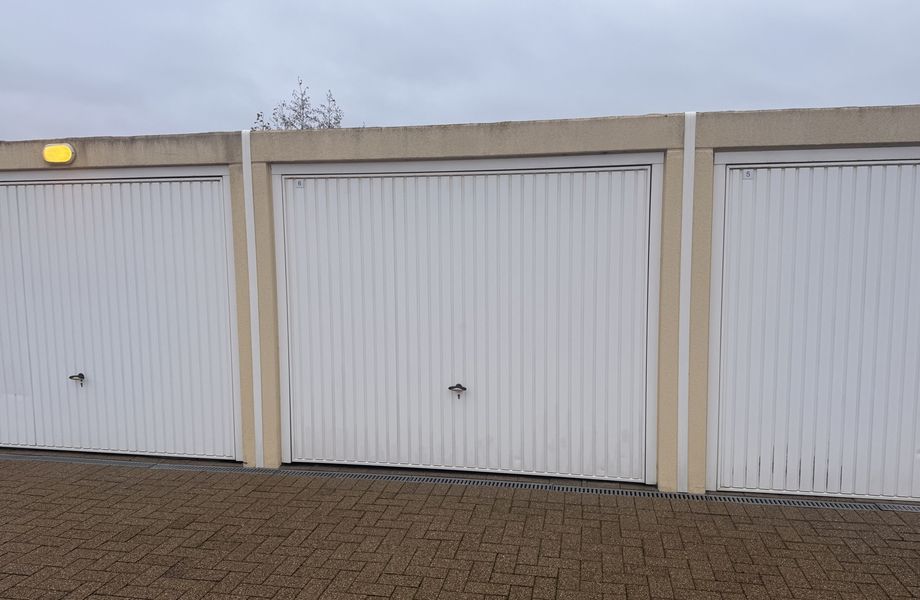 Gesloten garagebox te huur in Westende