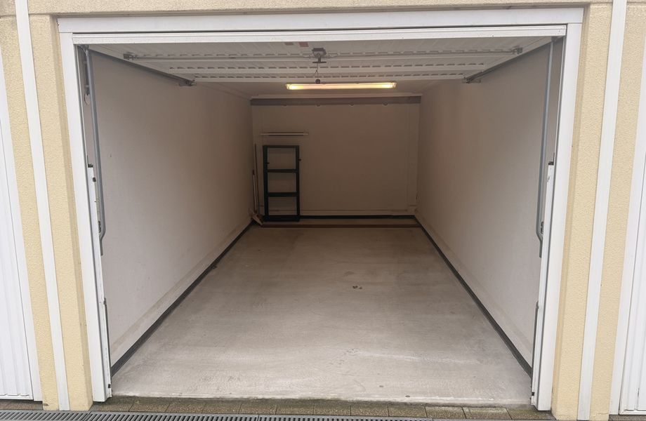 Gesloten garagebox te huur in Westende